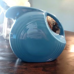 Fiesta peacock blue pitches